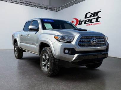 Used 2017 Toyota Tacoma TRD Sport w/ Tow Package (A/T)