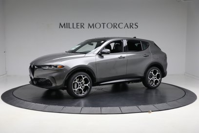 New 2025 Alfa Romeo Tonale w/ Premium Package