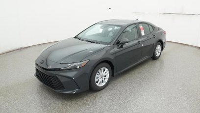 New 2025 Toyota Camry LE
