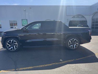 New 2024 Chevrolet Silverado EV RST