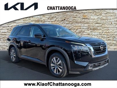 Used 2022 Nissan Pathfinder SL w/ Lighting Package (N92)