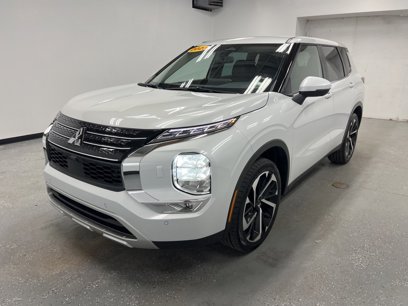 Used 2023 Mitsubishi Outlander SE Black Edition