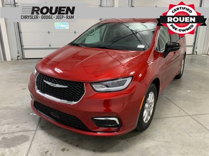 Used 2024 Chrysler Pacifica Touring-L