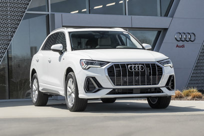 New 2025 Audi Q3 2.0T Premium Plus