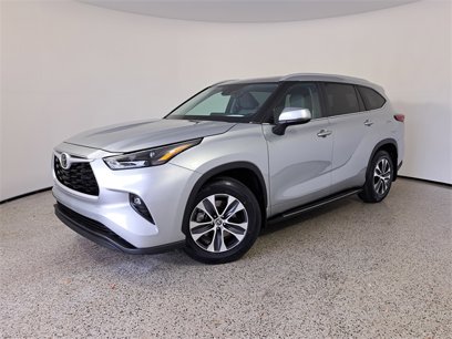 Used 2023 Toyota Highlander XLE