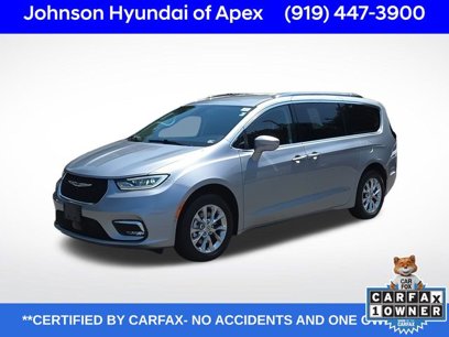 Used 2021 Chrysler Pacifica Touring-L w/ Uconnect Theater Family Group