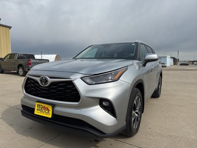 Used 2024 Toyota Highlander LE