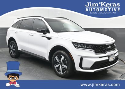 Used 2022 Kia Sorento S w/ Panoramic Sunroof Package