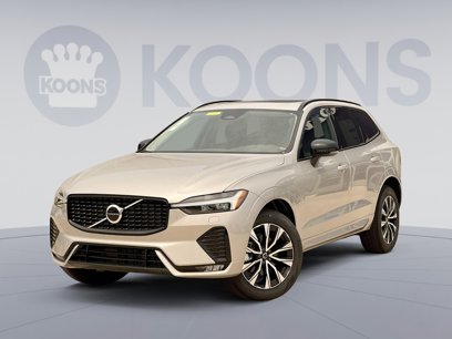 New 2025 Volvo XC60 B5 Core w/ Climate Package