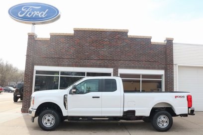 New 2025 Ford F250 XLT w/ FX4 Off-Road Package