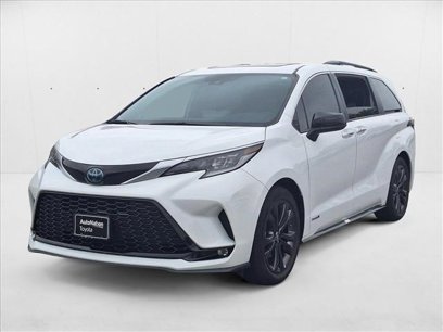 Used 2021 Toyota Sienna XSE