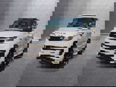 New 2025 Land Rover Range Rover Sport Dynamic SE