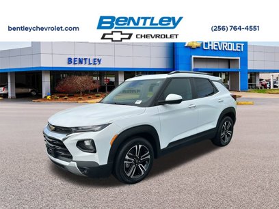 Used 2021 Chevrolet TrailBlazer LT w/ Sun and Liftgate Package