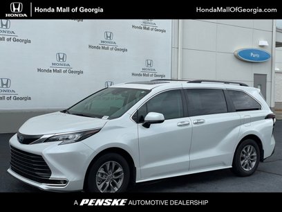 Used 2024 Toyota Sienna XLE