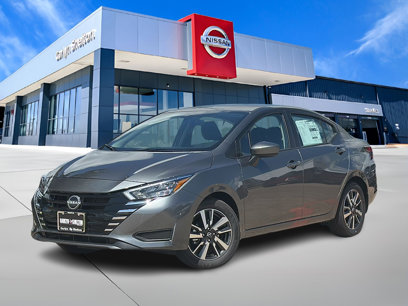 New 2025 Nissan Versa SV w/ Trunk Package