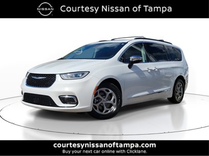 Used 2023 Chrysler Pacifica Limited