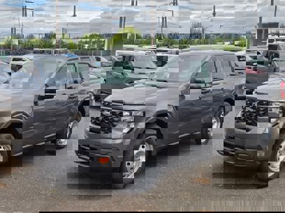 New 2025 Ford Maverick XL