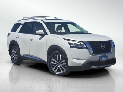Used 2022 Nissan Pathfinder Platinum w/ Cargo Package