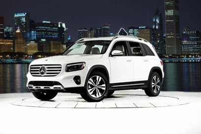 New 2025 Mercedes-Benz GLB 250 4MATIC