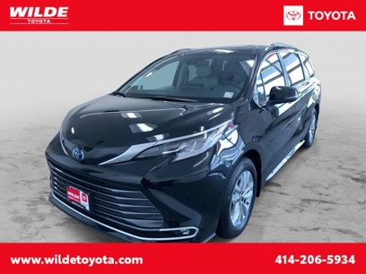 Used 2025 Toyota Sienna Limited