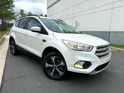 Used 2017 Ford Escape SE w/ SE Leather Comfort Package