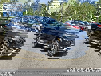 New 2025 Volkswagen Tiguan SE