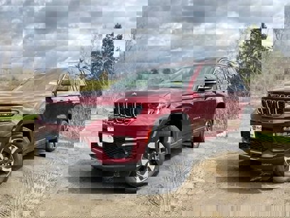 New 2024 Jeep Grand Cherokee Limited 4xe w/ Luxury Tech Group II