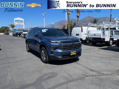 Used 2025 Chevrolet Traverse LT w/ Driver Confidence Package