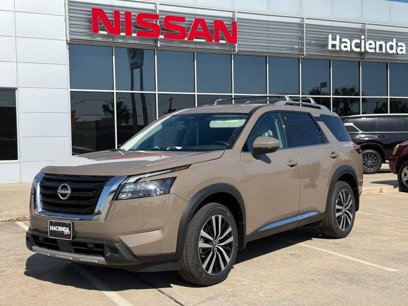 New 2025 Nissan Pathfinder Platinum w/ Cargo Package