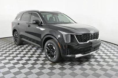 New 2025 Kia Sorento S w/ Panoramic Sunroof Package