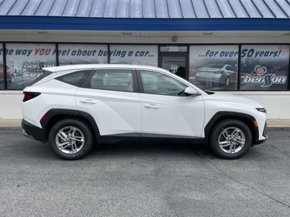 New 2025 Hyundai Tucson SE