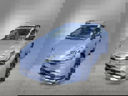 New 2025 Toyota Prius Plug-In Hybrid