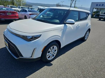 New 2025 Kia Soul LX