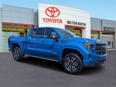Used 2022 GMC Sierra 1500 AT4 w/ AT4 Premium Package