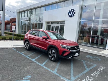 New 2024 Volkswagen Taos SE