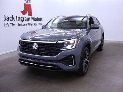 New 2025 Volkswagen Atlas SE