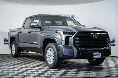New 2025 Toyota Tundra SR5