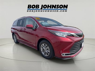 Used 2021 Toyota Sienna XLE