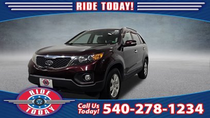 Used 2011 Kia Sorento LX w/ Convenience Pkg