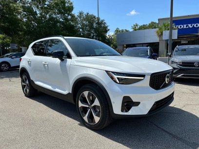 New 2025 Volvo XC40 B5 Core w/ Protection Package Premier