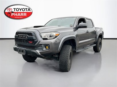 Used 2017 Toyota Tacoma TRD Sport w/ Tow Package (A/T)