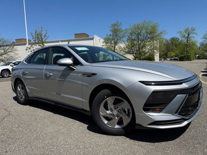 New 2025 Hyundai Sonata SE