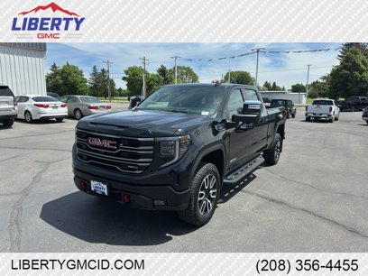 New 2025 GMC Sierra 1500 AT4 w/ Technology Package