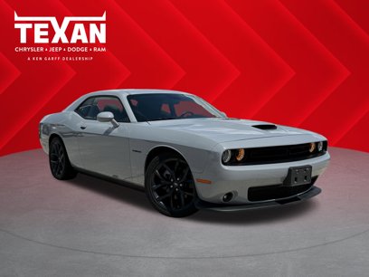 Used 2022 Dodge Challenger R/T w/ Blacktop Package