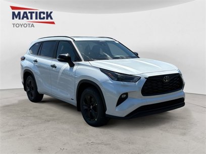 New 2025 Toyota Highlander XLE