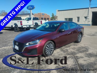 Used 2024 Nissan Altima 2.5 SV
