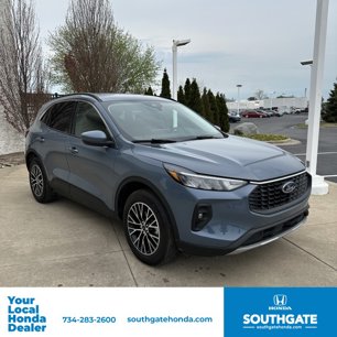 Used 2024 Ford Escape SE