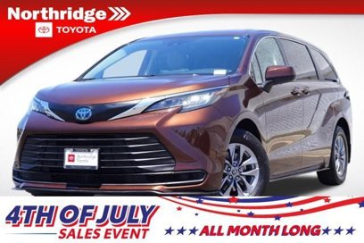 Used 2023 Toyota Sienna LE