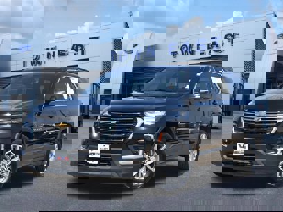 Used 2022 Chevrolet Traverse LT