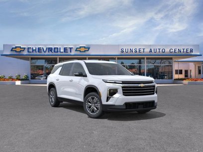 New 2025 Chevrolet Traverse LT w/ Driver Confidence Package